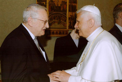 (RNS1-FEB26) Catholic and Jewish leaders met in Washington Thursday (Feb. 26) to mend fences, make plans for ongoing dialogue and to honor Rabbi Leon Klenicki, the longtime interfaith director for the Anti-Defamation League, shown here greeting Pope Benedict XVI in an undated photo. Klenicki died Jan. 25 at age 78. For use with RNS-CATHOLIC-JEWISH, transmitted Feb 26, 2009. Religion News Service photo courtesy ADL. 