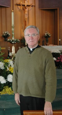 (RNS1-APR14) The Rev. James J. Scahill of Saint Michael's Roman Catholic Church in East Longmeadow, Mass., stepped into an international media spotlight with his call for Pope Benedict XVI to resign for mishandling the clergy sex abuse scandal. For use with RNS-POPE-PRIEST, transmitted April 14, 2010. RNS photo by Dave Roback/The Republican. 