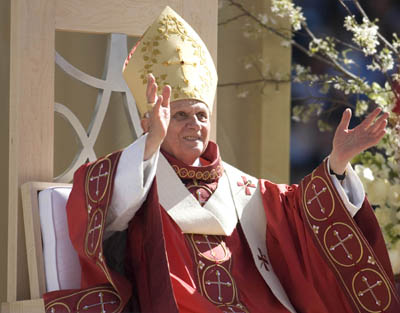 Pope Benedict XVI, shown here celebrating Mass in Washington in 2008, is one of the few popes who is also a theologian and prolific writer. For use with RNS-POPE-WRITER, transmitted March 15, 2011. Religion News Service photo by Tyrone Turner. 