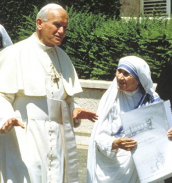 (RNS4) Pope John Paul II meets with the late Mother Teresa in 1987. RNS file photo courtesy Universal Press Syndicate. 