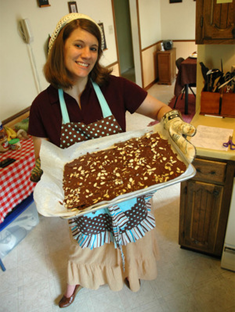 (RNS1-DEC01) In her bid to live biblically for a year and hone her skills at being a biblical wife, author Rachel Held Evans made homemade matzoh toffee for Passover. For use with RNS-BIBLE-WOMEN, transmitted Dec. 1, 2011. RNS photo courtesy Rachel Evans. 