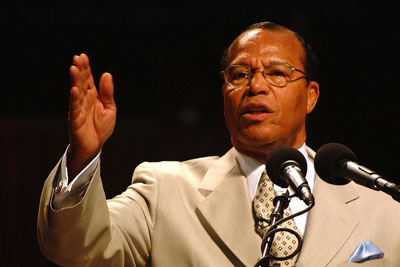 (RNS2-OCT06) Minister Louis Farrakhan, leader of the Nation of Islam, addresses a crowd in Los Angeles in 2002.
 