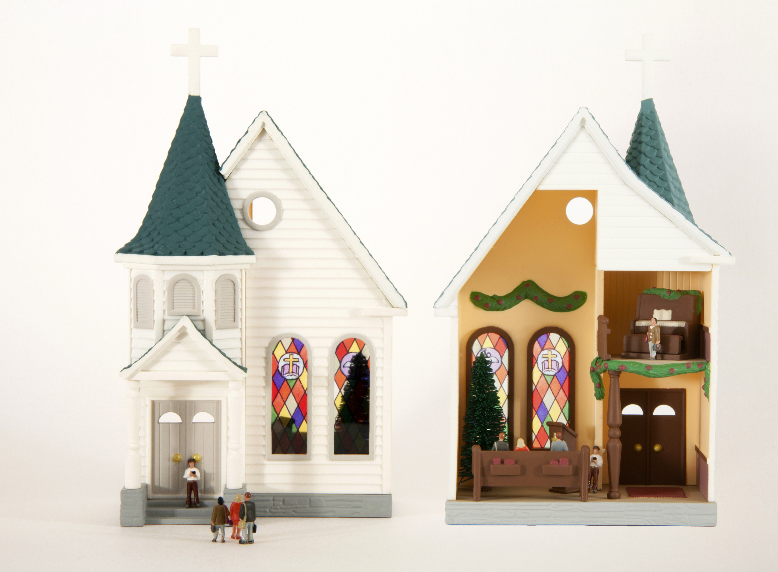Friday Religion News Roundup: Mitt Romney’s faith; Groeschel apologizes; Mormons and cola