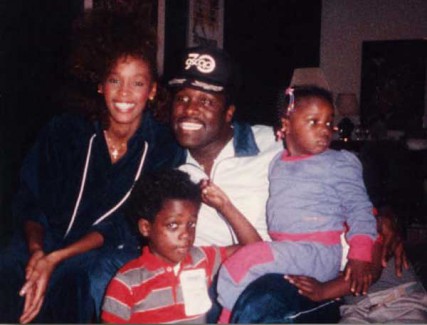 The first time the Winans met Whitney Houston, in 1985. Whitney with BeBe’s brother Carvin and his children, Carvin III and Ebony Jay.  Whitney was opening for Jeffrey Osborne. 