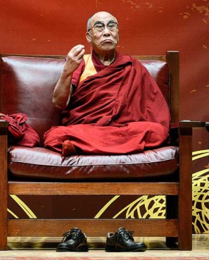 Syracuse University requested the special seating for the Dalai Lamas, spiritual leader of Tibet, who spoke on campus Monday (Oct. 8), and it?s obvious he enjoyed the spacious accommodations.  As he should. The red leather and wood Stickley chair was made especially for him ? three times.   