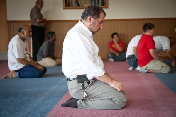 Mustafa Hussein prays toward the direction of Kabah in Mecca during 1:30 prayer at the Islamic Society of Greater Kansas City on Tuesday afternoon, June 26, 2012.  RNS photo by Sally Morrow