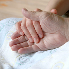Holding hands photo courtesy Shutterstock (http://shutr.bz/YpHuU5)