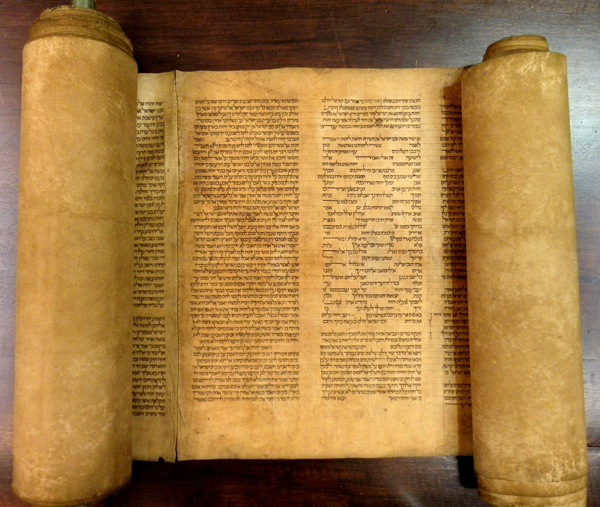 An Italian university professor on Wednesday (May 29) said he has found what is believed to be world's oldest complete Torah scroll. Photo courtesy Mauro Perani