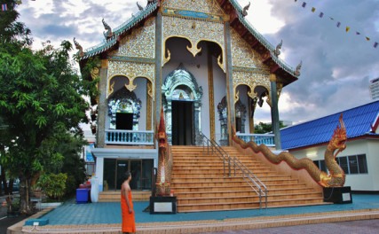 thai buddhist temple