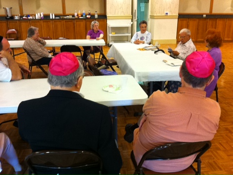 Friends of Yiddish meet every month at the Binai Tikovh-Sholom synagogue in Bloomfield, Conn. to practice a dying language. Photo by Ann Marie Somma/Hartford FAVS