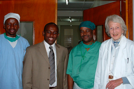 Catherine Hamlin with young doctors at Addis Ababa Fistula Hospital, 2006. Photo courtesy Samuel Gebru via Wikimedia Commons. 