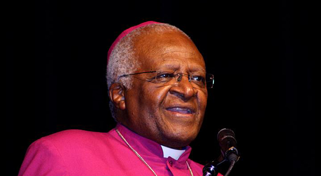 Archbishop Desmond Tutu spoke at the Minneapolis Convention Center on Making Friends Out of Our Enemies.