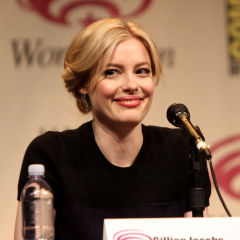 Gillian Jacobs speaking at the 2012 WonderCon in Anaheim, California. Photo by Gage Skidmore via Wikimedia Commons.