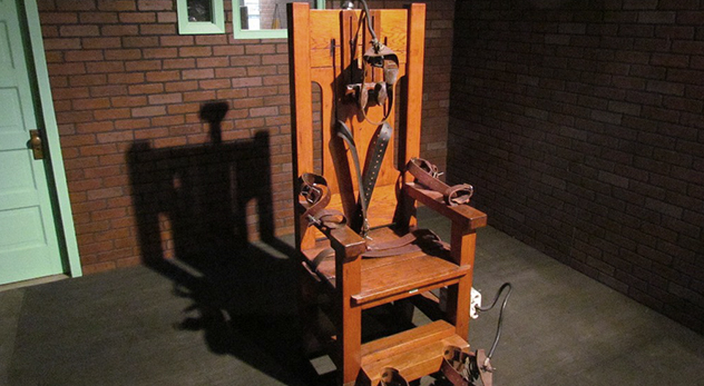 The National Latino Evangelical Coalition urged their 3,000 member congregations to end capital punishment. They are the first major evangelical association to take this position publicly, but support for the death penalty among Christians is waning. - (Photo credit: http://bit.ly/1G0AfVt)