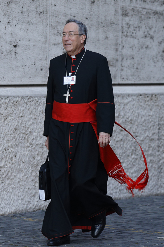 Cardinal Oscar Rodriguez Maradiaga of Tegucigalpa, Honduras, arrives for the morning session of the extraordinary Synod of Bishops on the family at the Vatican in this Oct. 8, 2014, file photo. Photo by Paul Haring, courtesy of Catholic News Service