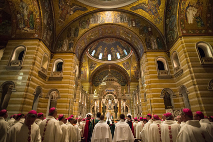 Bishops gather for Mass on June 10, 2015 at Cathedral Basilica of St. Louis during the spring general assembly of the U.S. Conference of Catholic Bishops. Photo by Lisa Johnston, St. Louis Review, courtesy of Catholic News Service