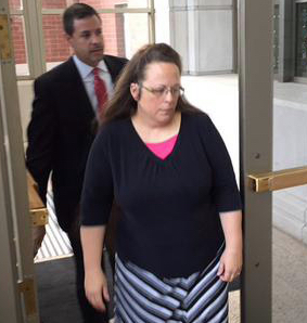 Rowan County Clerk Kim Davis appearing at the Federal Courthouse in Covington.