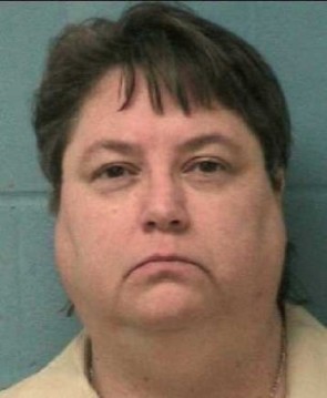 Death row inmate Kelly Renee Gissendaner is seen in an undated picture from the Georgia Department of Corrections. Gissendaner, sent to Georgia's death row for the murder of her husband, is due to die by lethal injection on February 24, 2015, the first time in 70 years the state would execute a female prisoner. REUTERS/Georgia Department of Corrections/Handout via Reuters (UNITED STATES - Tags: CRIME LAW) THIS IMAGE HAS BEEN SUPPLIED BY A THIRD PARTY. IT IS DISTRIBUTED, EXACTLY AS RECEIVED BY REUTERS, AS A SERVICE TO CLIENTS. FOR EDITORIAL USE ONLY. NOT FOR SALE FOR MARKETING OR ADVERTISING CAMPAIGNS