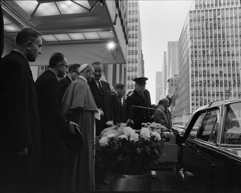 President Lyndon B. Johnson greets Pope Paul VI at the Waldorf-Astoria in New York City on Oct. 4, 1965. Photo courtesy of the National Archives and Ronald Reagan Presidential Library (public domain)