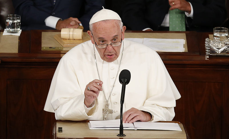 Pope Francis addresses a joint meeting of the U.S. Congress in the House of Representatives Chamber on Capitol Hill in Washington on September 24, 2015. Photo courtesy of REUTERS/Jim Bourg
*Editors: This photo may only be republished with RNS-POPE-CONGRESS, originally transmitted on Sept. 24, 2015 and with RNS-POPE-ABUSE, originally transmitted on Sept. 30, 2015.