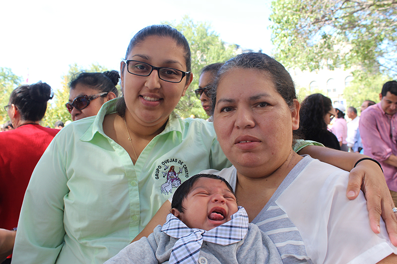 Sandra Garcia, left and her mother, Blaca Garcia, and her son, Francisco Garcia, attended Pope Francis’ first Mass in the U.S. on Sept. 23, 2015. Religion News Service photo by Adelle M. Banks