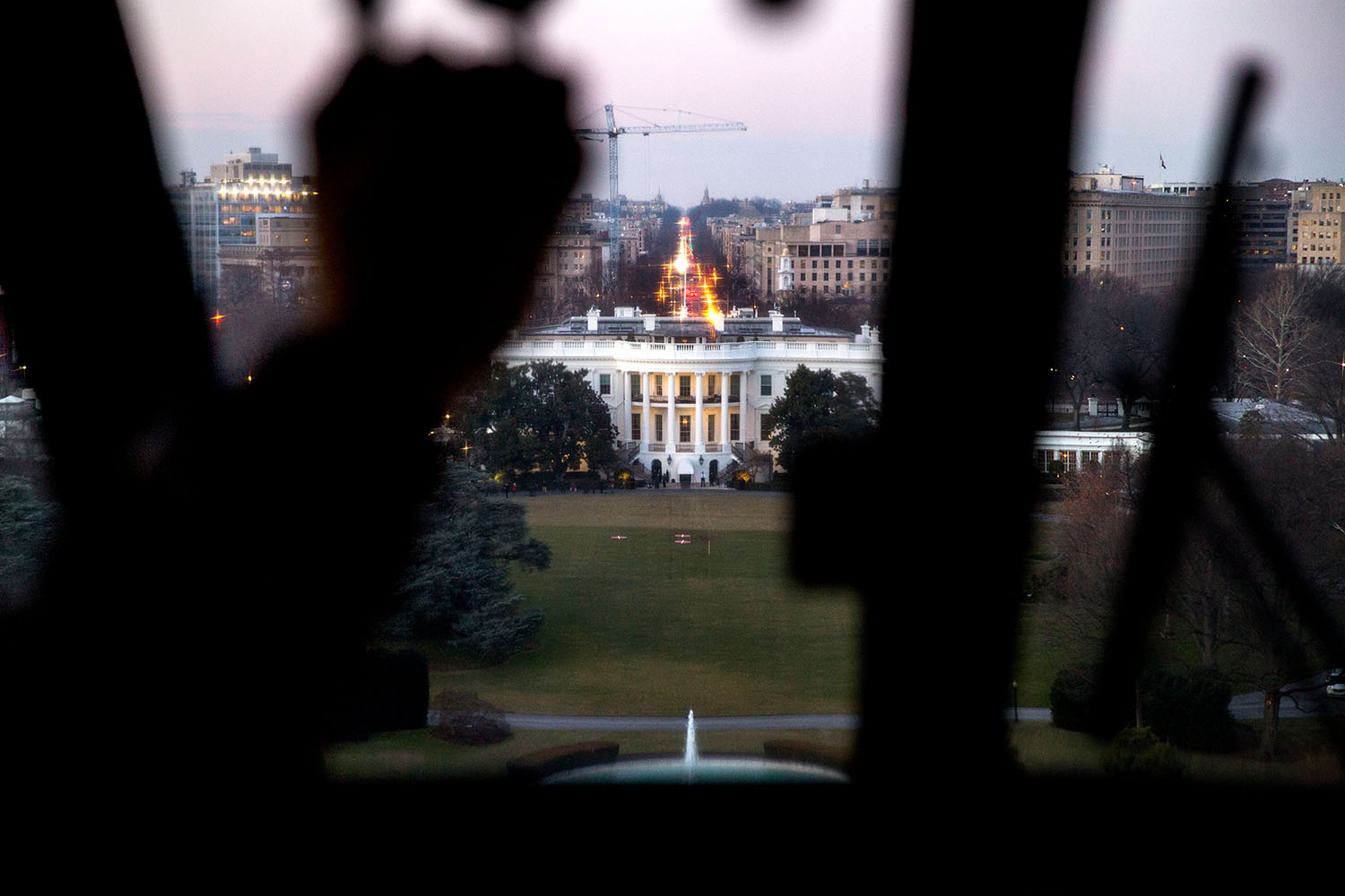 Aerial view of the White House taken from the cockpit of Marine One upon arrival from Baltimore, Md., Jan. 15, 2015. Official White House Photo by Pete Souza