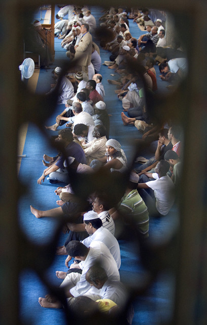 Muslims take part in the first Friday prayers of the Holy month of Ramadan in Rome's mosque on September 5, 2008. Photo courtesy of REUTERS/Chris Helgren
*Editors: This photo may only be republished with RNS-POPE-MOQUE, originally transmitted on Jan. 20, 2016.