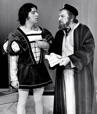Alan Safier (Gratiano) and Morris Carnovsky (Shylock) in "The Merchant of Venice" in 1973.