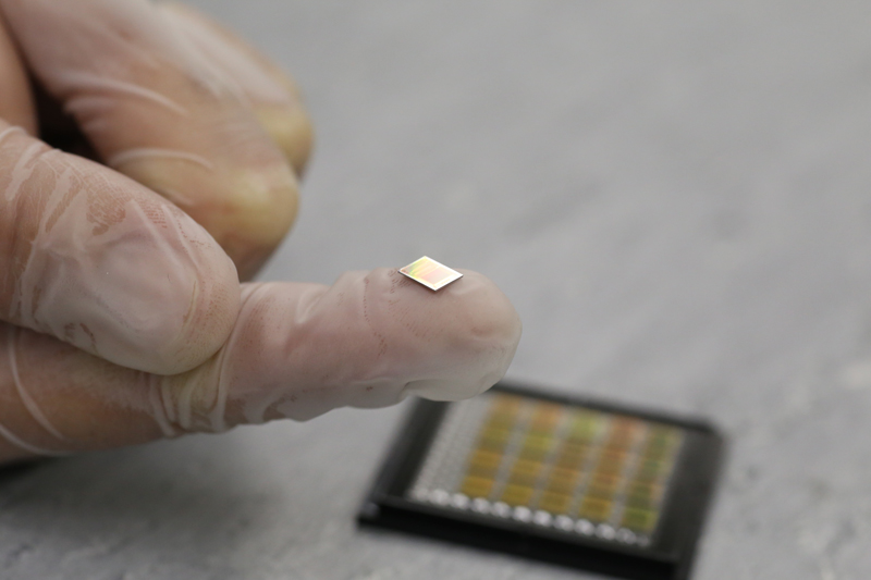 The Jerusalem Nano Bibles are made from silicon ‘wafer,’ a thin slice of semiconductor material, derived from sand and generally used in precision-printing of circuit boards for electronics. Photo courtesy of Jerusalem Nano Bible