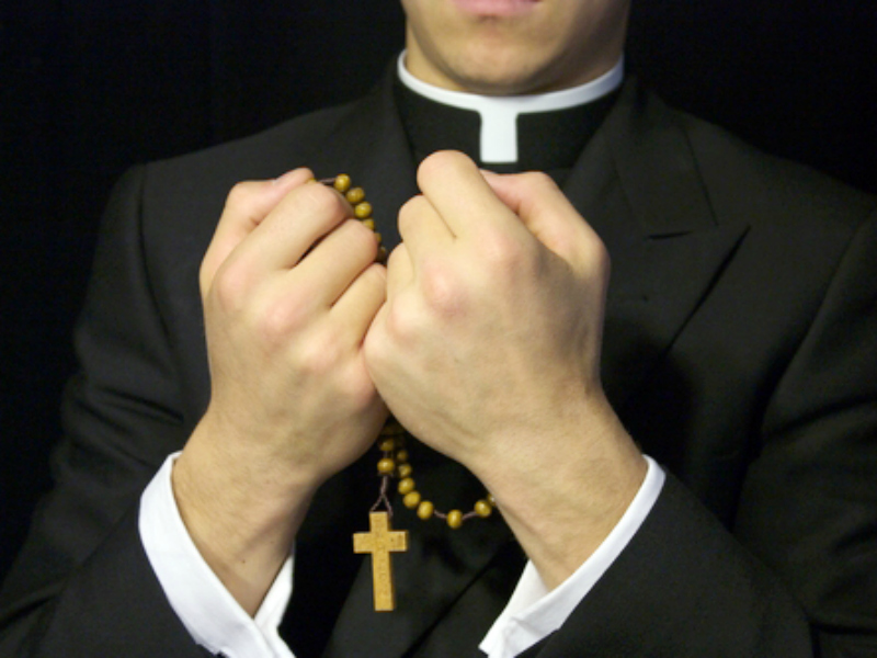 Minnesota archdiocese offers $132 million to settle sex abuse claims