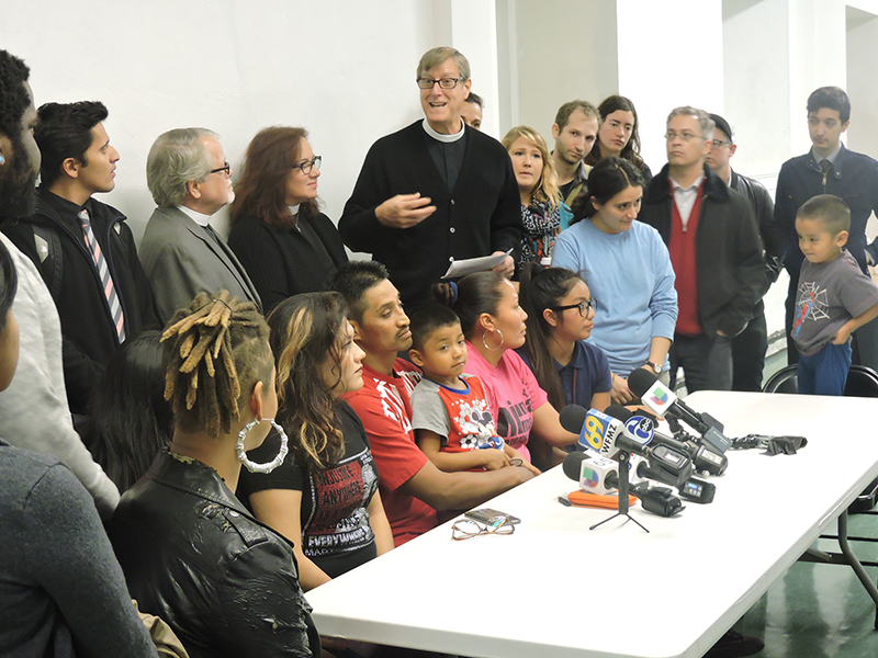 ‘Sanctuary churches’ vow to shield immigrants from Trump crackdown