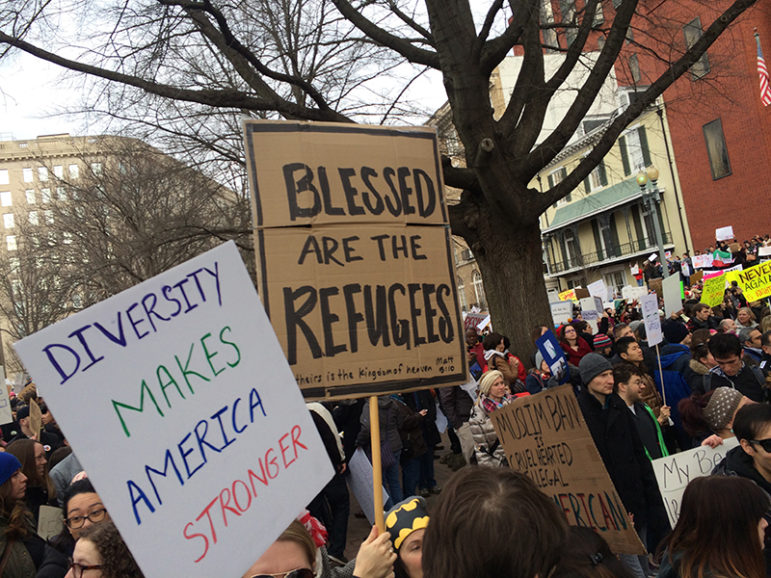 Protesters outside White House on Sunday, Jan. 29, 2017, demonstrating against President Donald Trump's refugee ban. RNS photo by Jerome Socolovsky