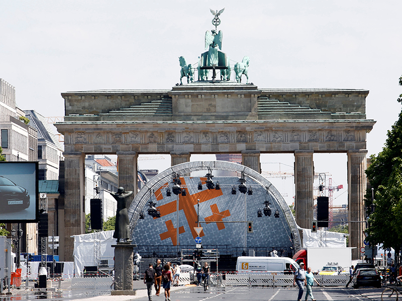 Final preparations are made at the Brandenburg Gate ahead of the German Protestant church congress (Kirchentag) in Berlin on May 23, 2017. Photo courtesy of Reuters/Fabrizio Bensch