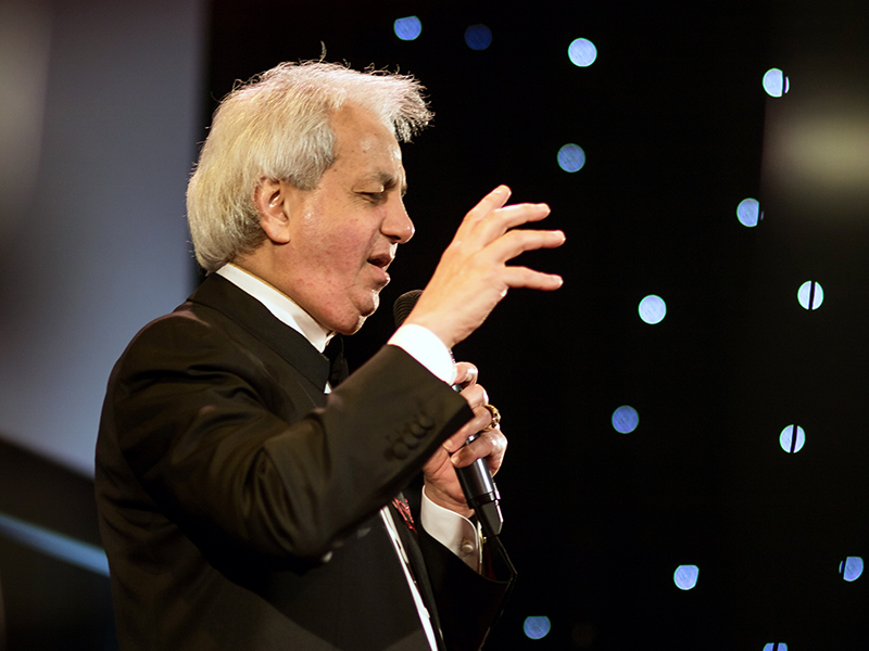 Pastor Benny Hinn leads a service on Jan. 27, 2014.  Photo courtesy of House of Praise/Creative Commons