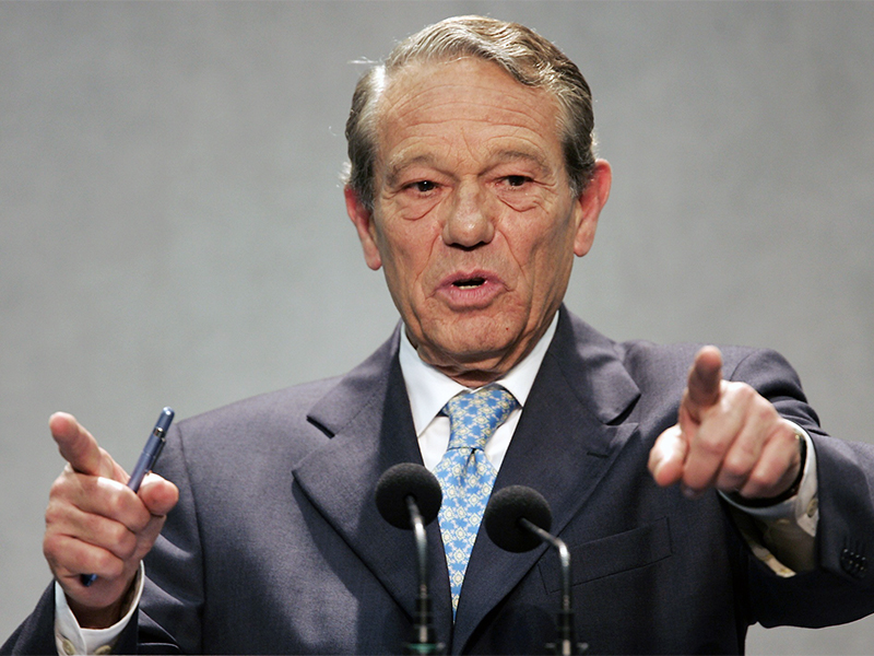 Vatican spokesman Joaquin Navarro-Valls gestures during a news conference in the Holy See press office at the Vatican in this April 16, 2005, file photo. Photo by Tony Gentile/Reuters