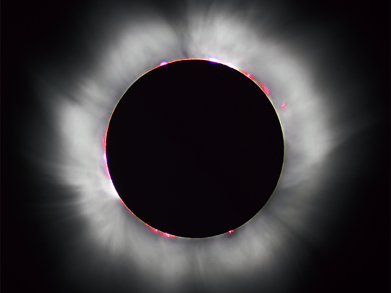 This total solar eclipse in 1999 occurred when the moon completely covered the sun's disk. Photo courtesy of Oregon State University