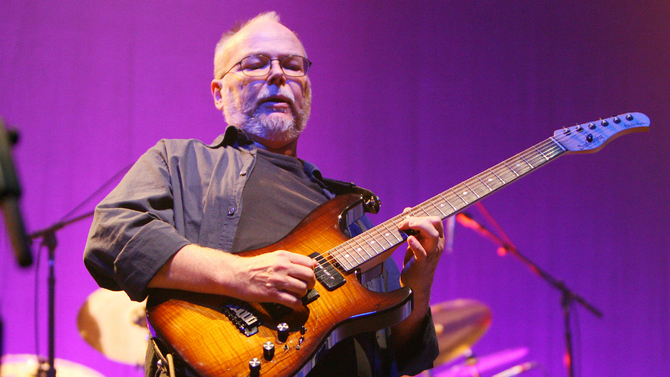 Walter Becker, of Steely Dan, who died on Saturday at the age of 67.
