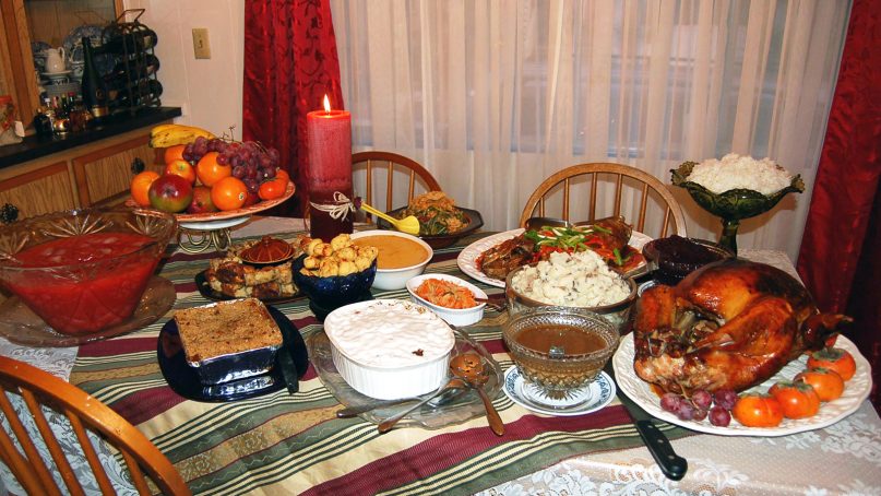 Many of the main elements of a traditional Thanksgiving meal in the United States. Photo courtesy of Creative Commons