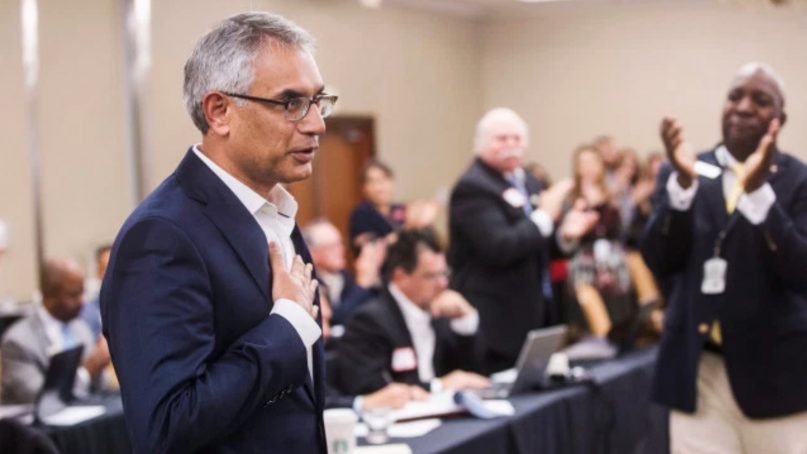 Dr. Shahid Shafi addresses the state Republican executive committee on Dec. 1, 2018, in Texas. (AP Photo)