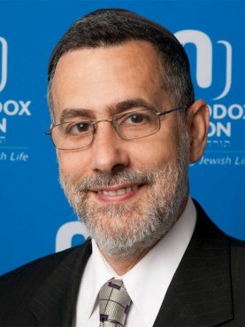 Ραβίνος Menachem Genak, Διευθύνων Σύμβουλος του OU Kosher.  Η εικόνα είναι ευγενική προσφορά του OUKosher.org