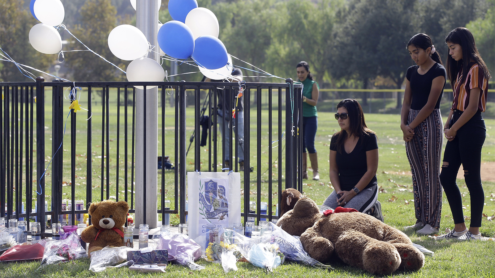 In Santa Clarita, a church grapples with the aftermath of a deadly school shooting