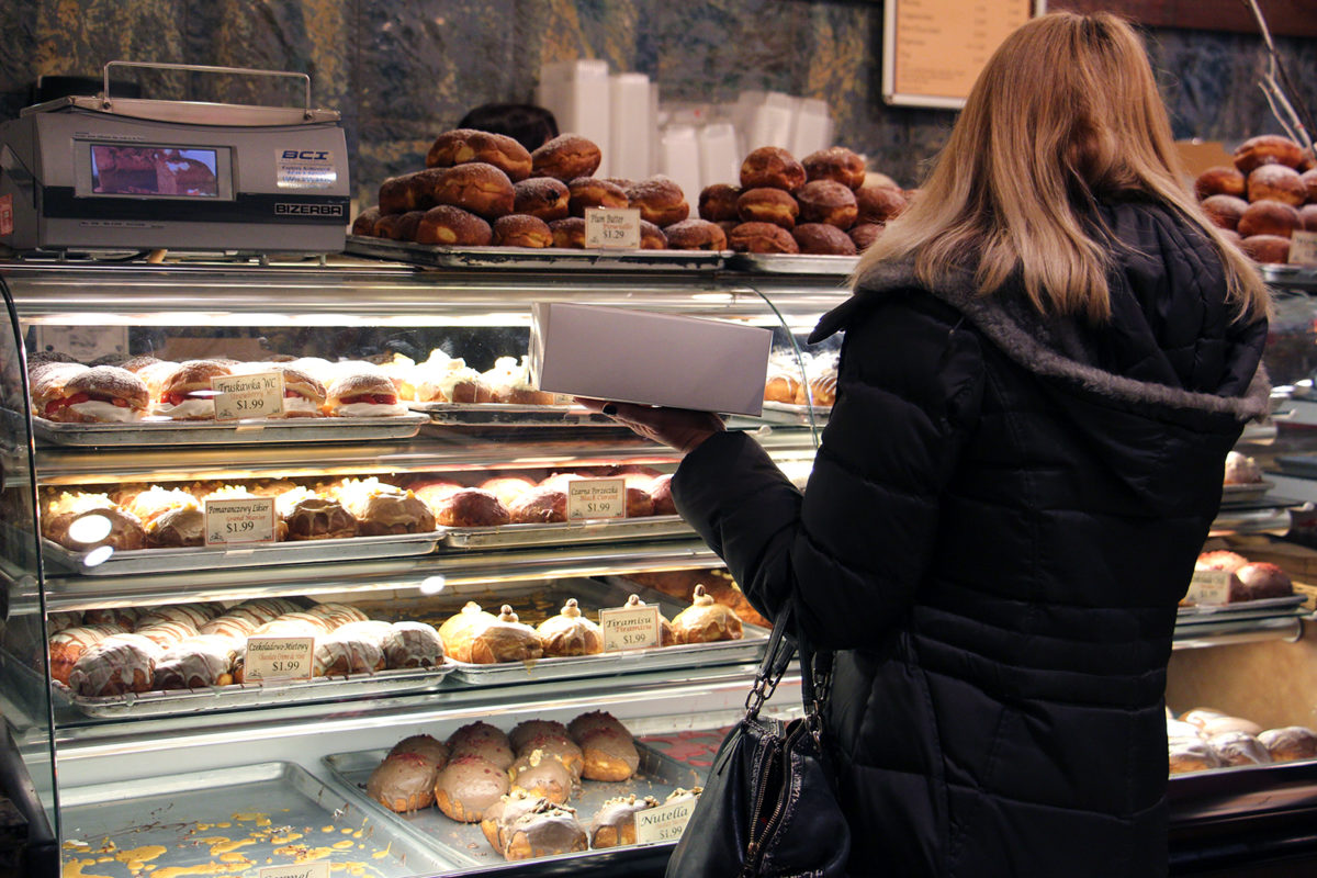 Paczki Day brings Chicagoans together for one last indulgence before Lent