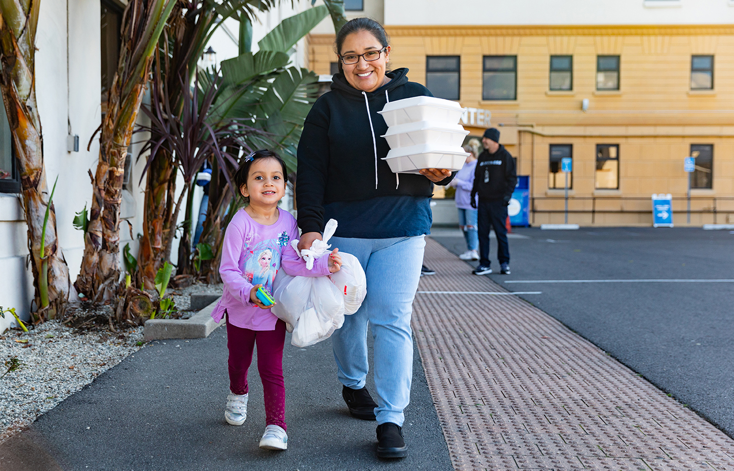This LA megachurch has served 350,000 free meals during pandemic