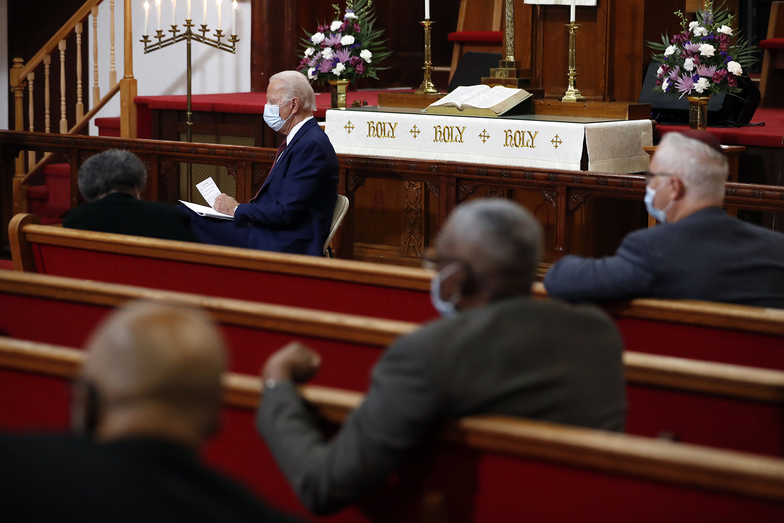Black church leaders demand apology for Trump ad