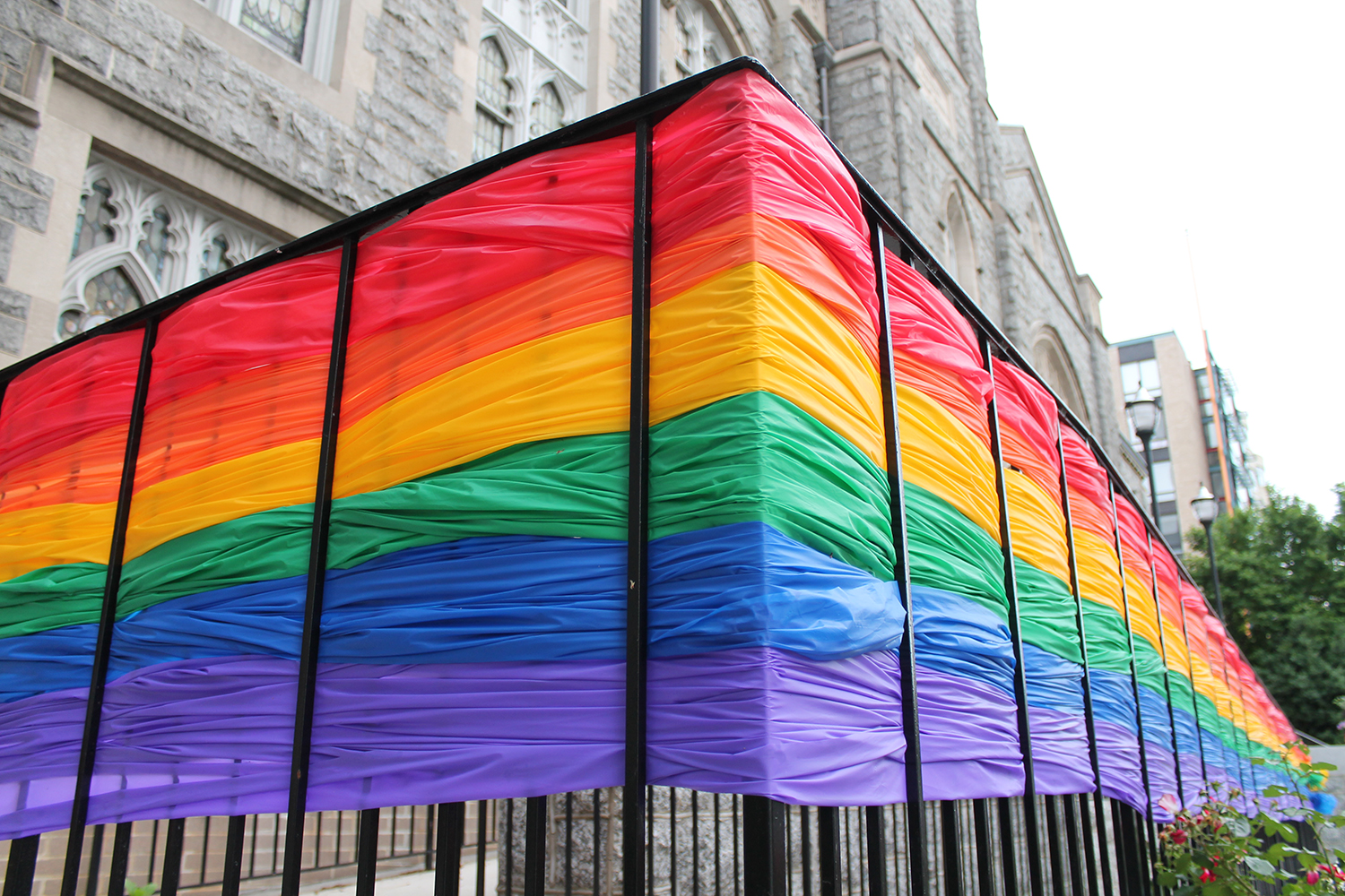Study finds that queer Christians quit the church twice as much as others