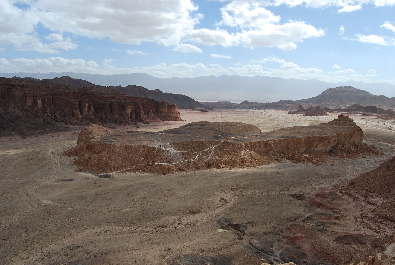 Slaves’ Hill in the center of the Timna Valley. (Photo courtesy of Erez Ben-Yosef and the Central Timna Valley Project)