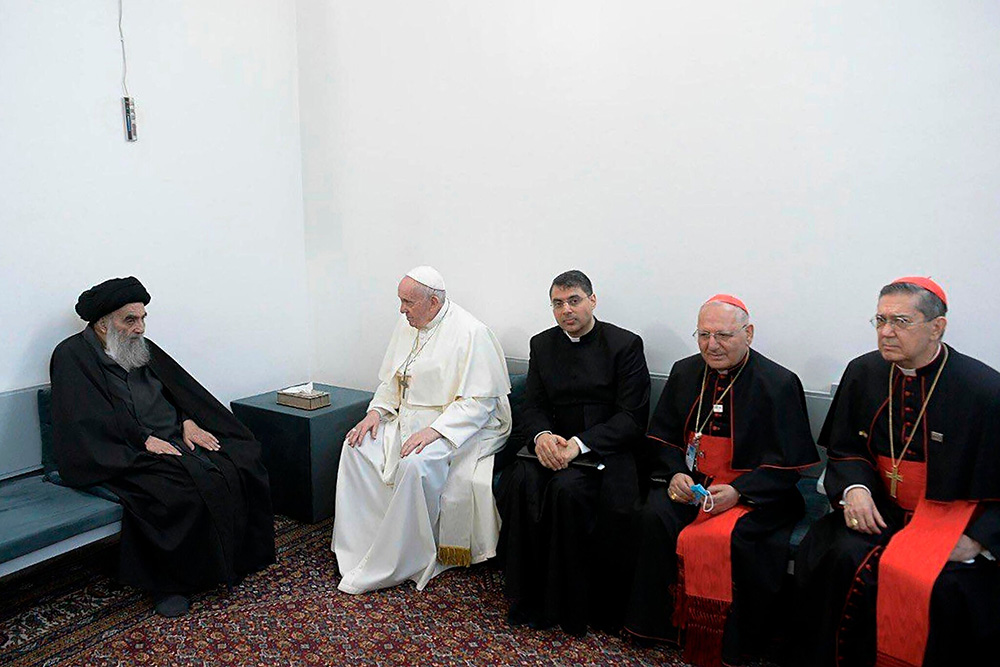 Grand Ayatollah Ali al-Sistani, left, meets with Pope Francis in Najaf, Iraq, Saturday, March 6, 2021. Photo courtesy Office of the Grand Ayatollah Ali al-Sistani