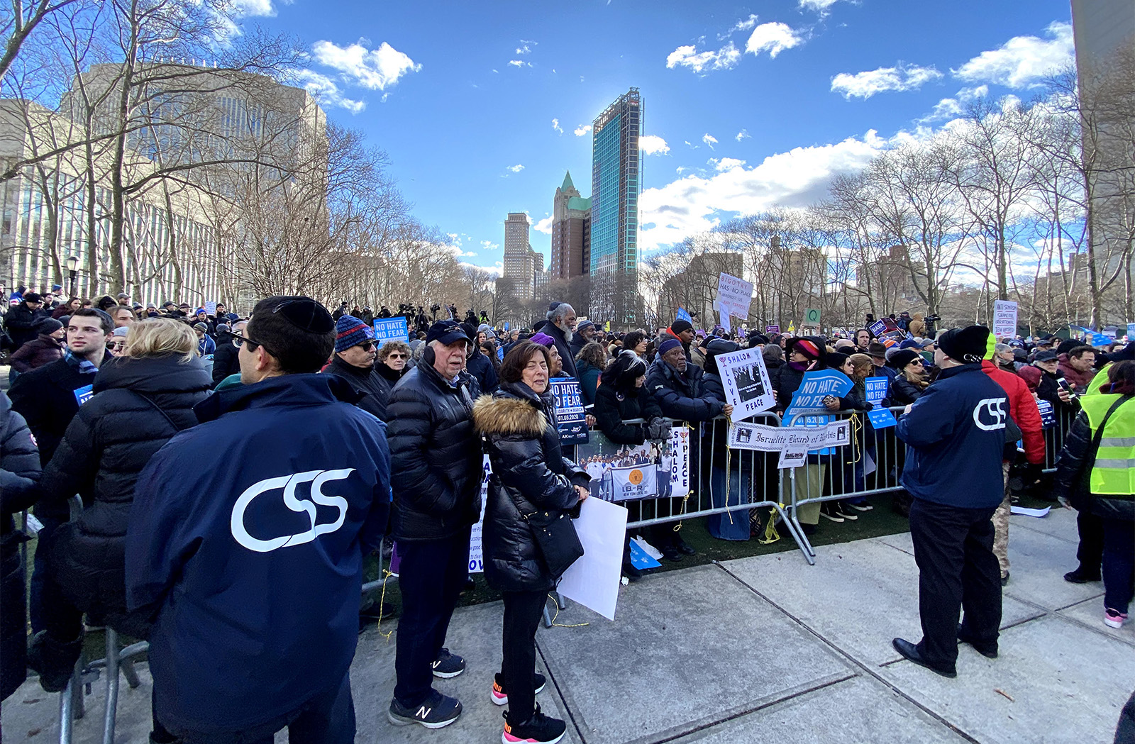 People attend the “No Hate No Fear” rally in New York in Jan. 2020. The primary organizers of the event were the JCRC of New York, CSI and the UJA-Federation of New York. The rally took place in the aftermath of attacks against Jewish communities in Jersey City, NJ, and Monsey, NY. Community Security Service volunteers provided security on the ground. Pastor Gil Monrose and the 67th Clergy Council were also in attendance, which served as a seminal moment where all three organizations marched over the Brooklyn Bridge, leading to the establishment of the Interfaith Security Council. Photo courtesy of CSS