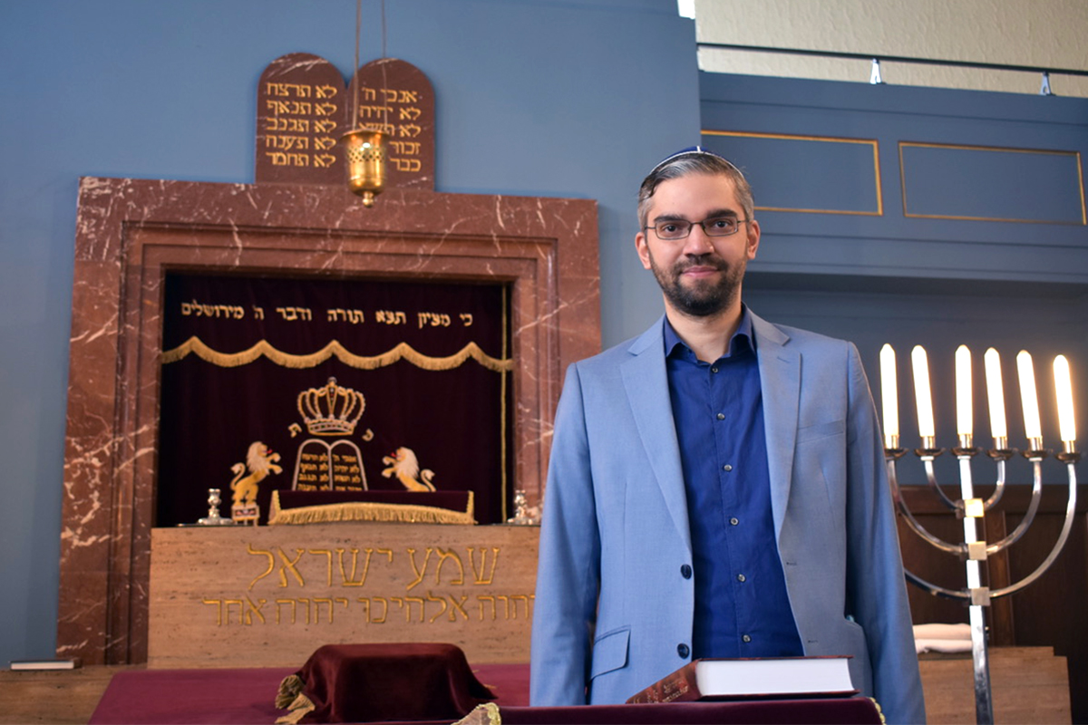 Rabbi Alexander Nachama at the New Synagogue in Erfurt, Germany. Photo by Ken Chitwood