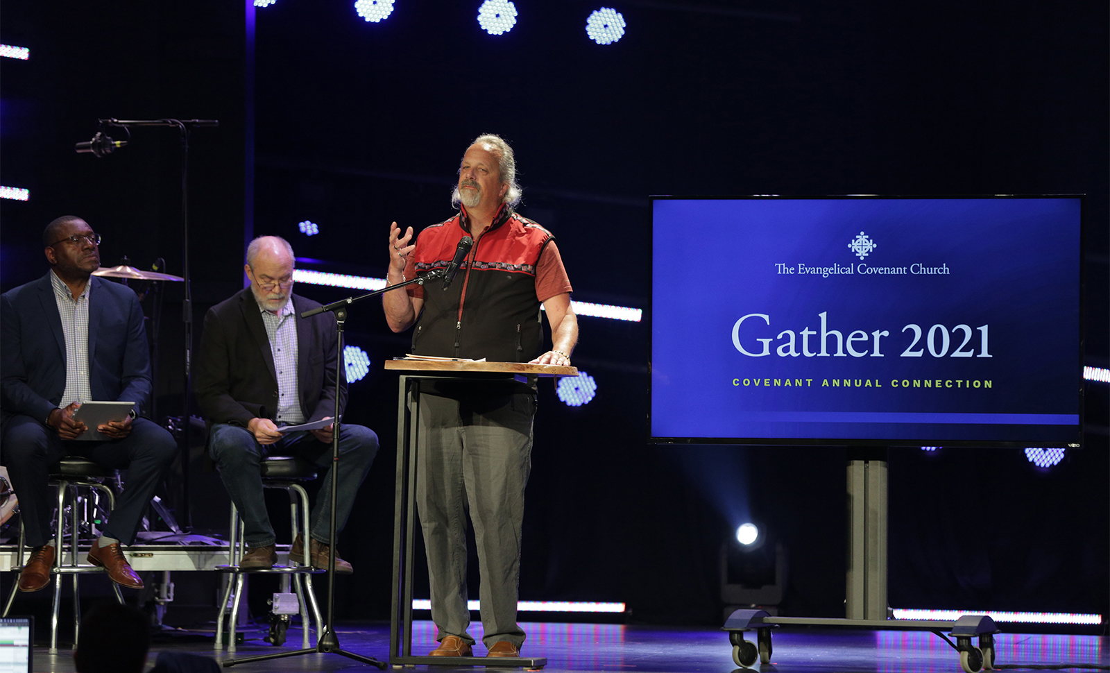 The Rev. TJ Smith, center, addresses the 135th Annual Meeting of the Evangelical Covenant Church, June 25, 2021. Photo by Irvin Segura/The Evangelical Covenant Church